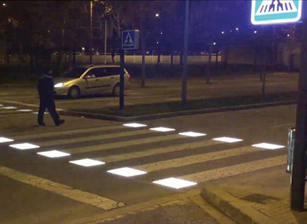 Passaggio pedonale intelligente SLI: funzionamento